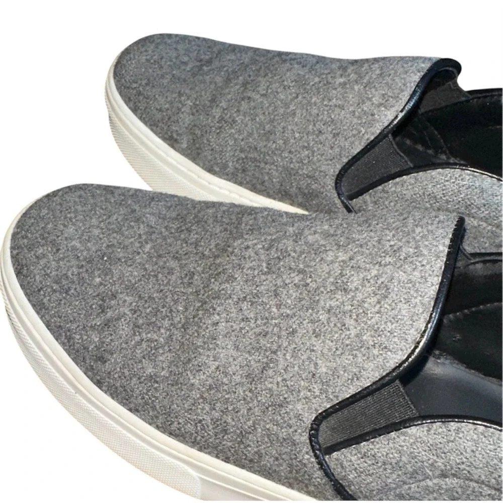 Celine Paris Grey Felt Wool Slip On Sneakers‎ Leather Lined Womens Size 39 - Picture 6 of 9